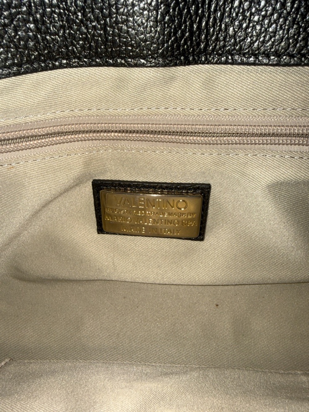 Valentino Black Pebbled Leather Stud-Trim Shoulder Bag with Gold Chain - Picture 11 of 13